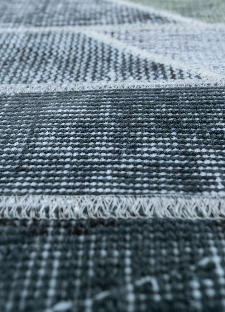 provenance grey and black wool hand knotted Rug - CloseUp
