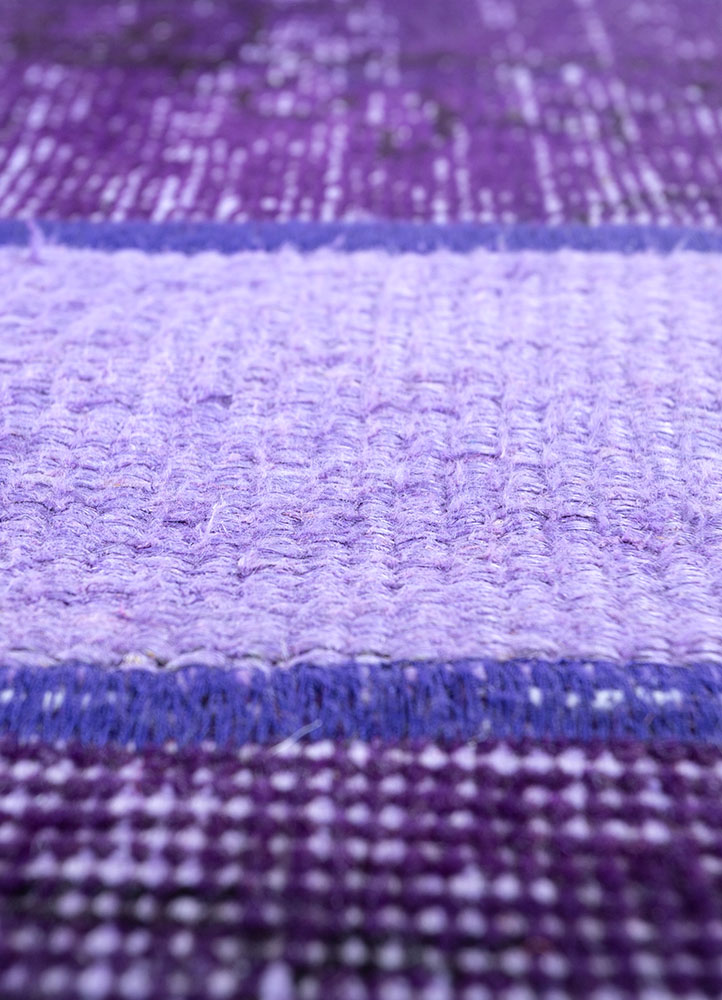 provenance pink and purple wool hand knotted Rug - CloseUp