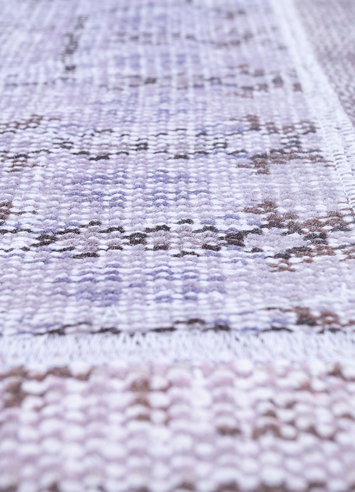 provenance pink and purple wool hand knotted Rug - CloseUp