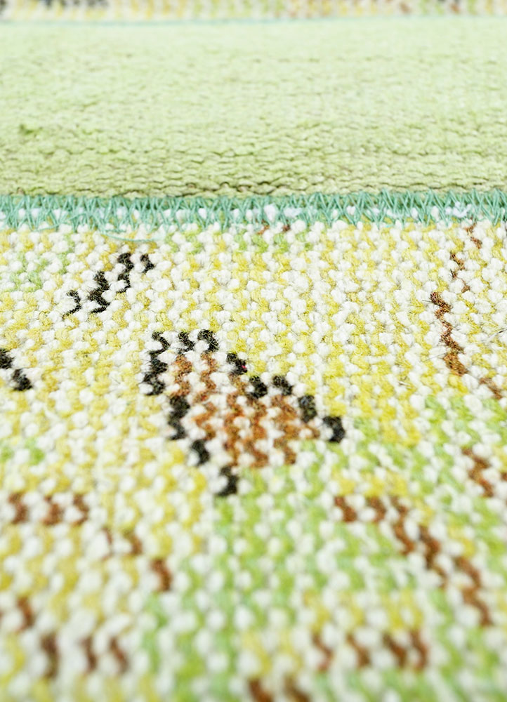 provenance green wool hand knotted Rug - CloseUp