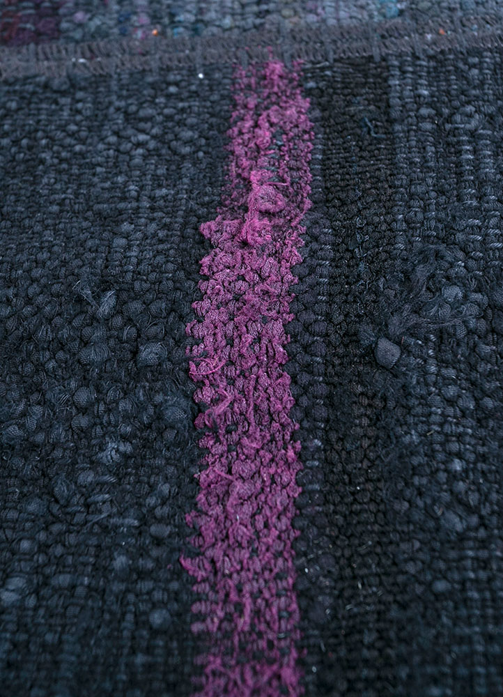provenance grey and black wool hand knotted Rug - CloseUp