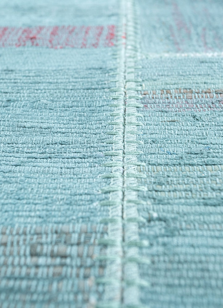 provenance blue wool hand knotted Rug - CloseUp
