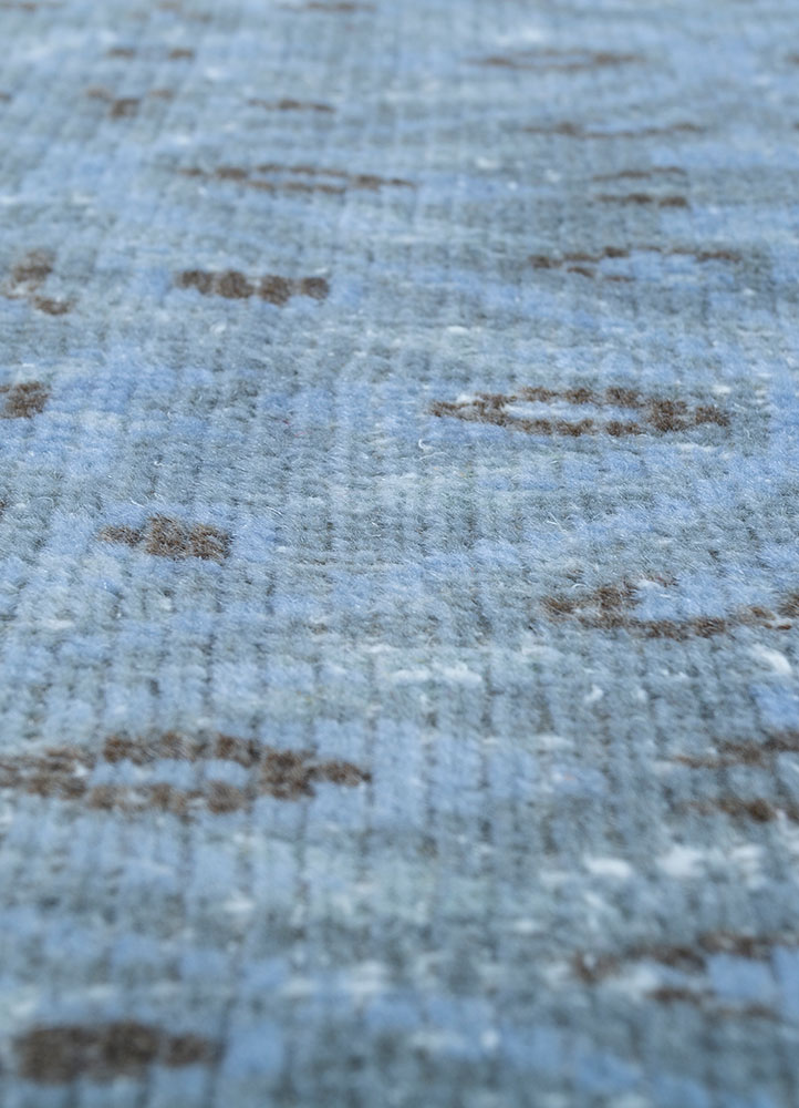 lacuna blue wool hand knotted Rug - CloseUp