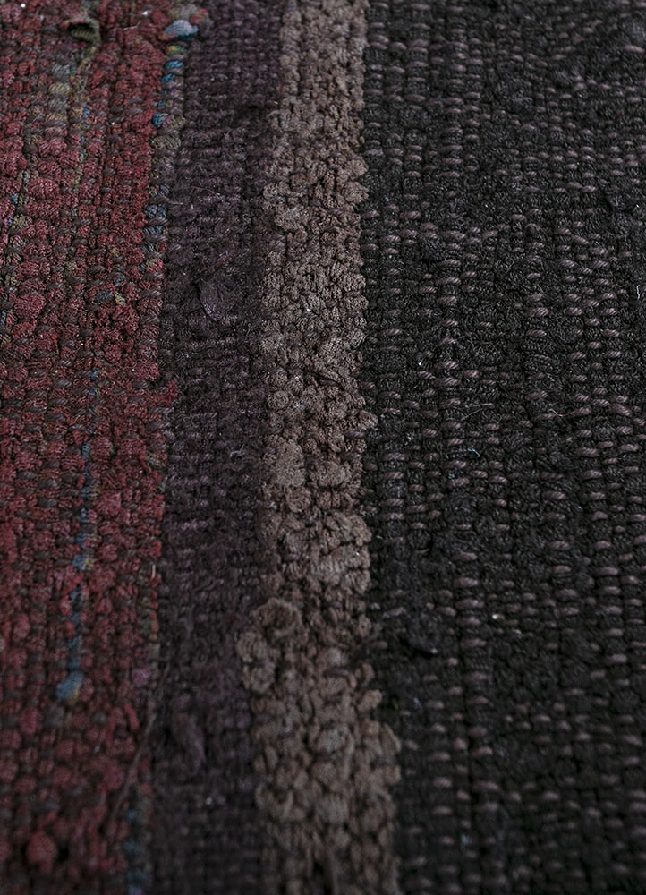provenance grey and black wool hand knotted Rug - CloseUp