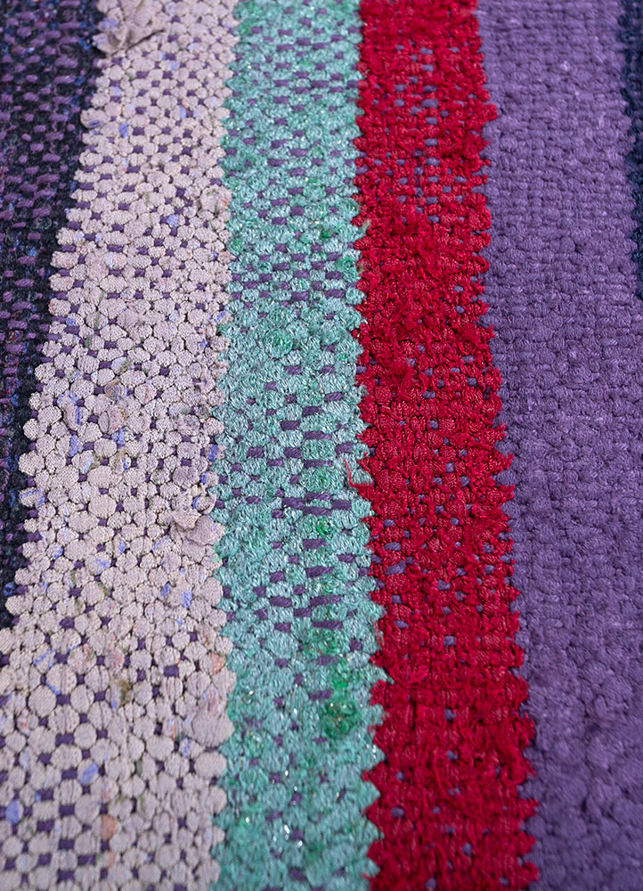 provenance pink and purple wool hand knotted Rug - CloseUp