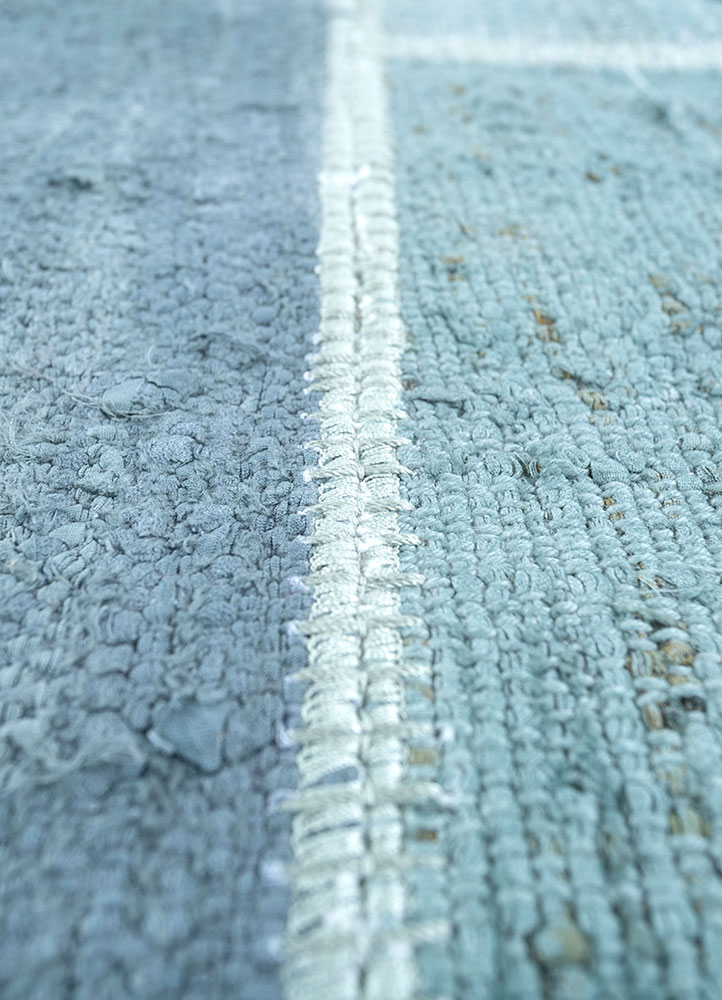 provenance blue wool hand knotted Rug - CloseUp