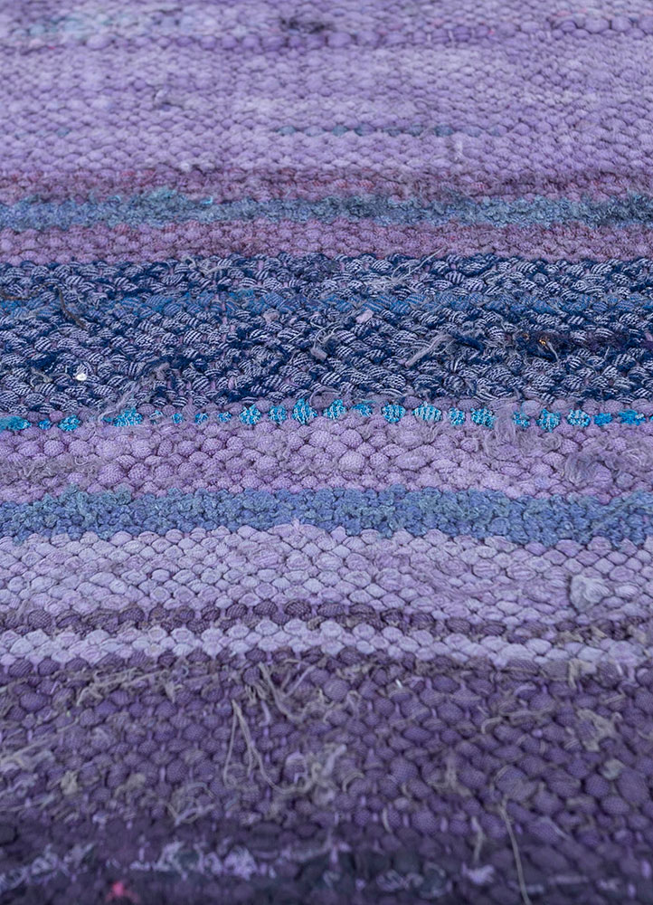 provenance pink and purple wool hand knotted Rug - CloseUp