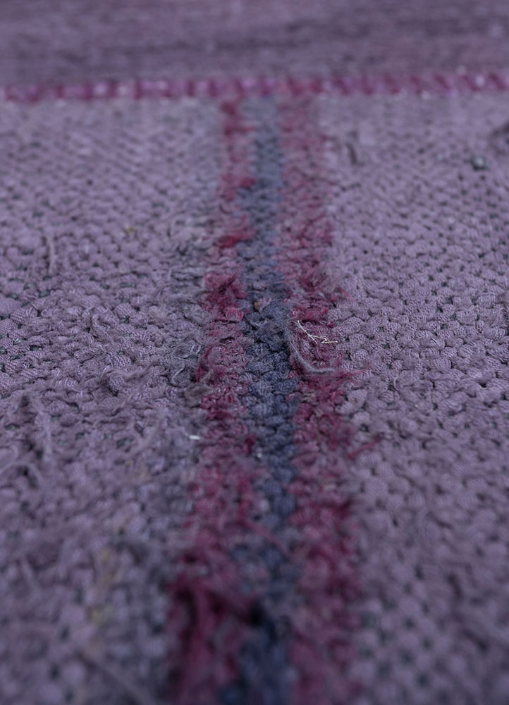 provenance pink and purple wool hand knotted Rug - CloseUp