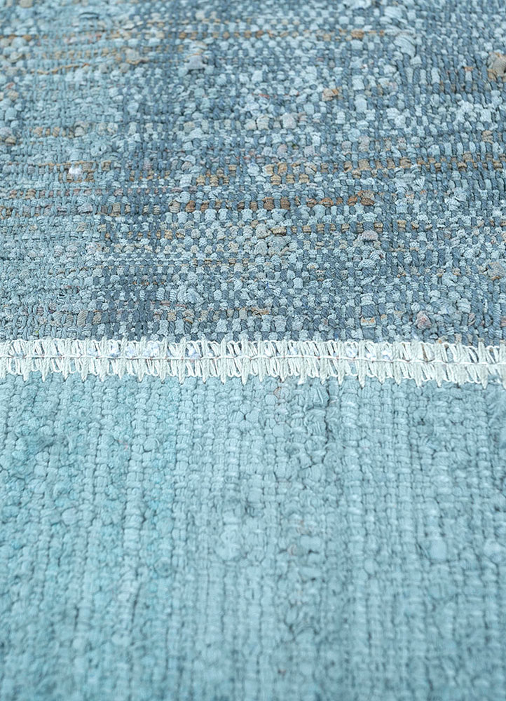 provenance blue wool hand knotted Rug - CloseUp