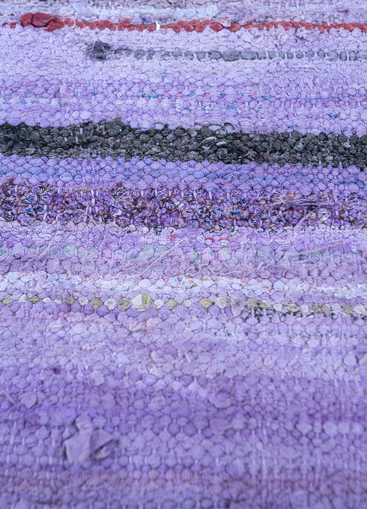 provenance pink and purple wool hand knotted Rug - CloseUp