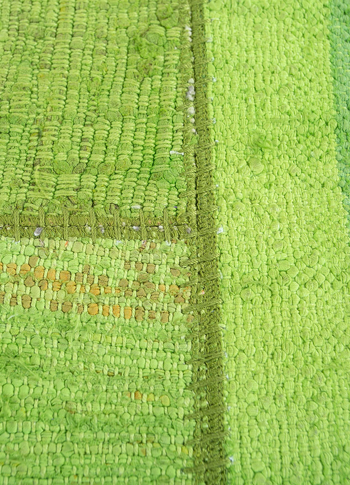 provenance green wool hand knotted Rug - CloseUp