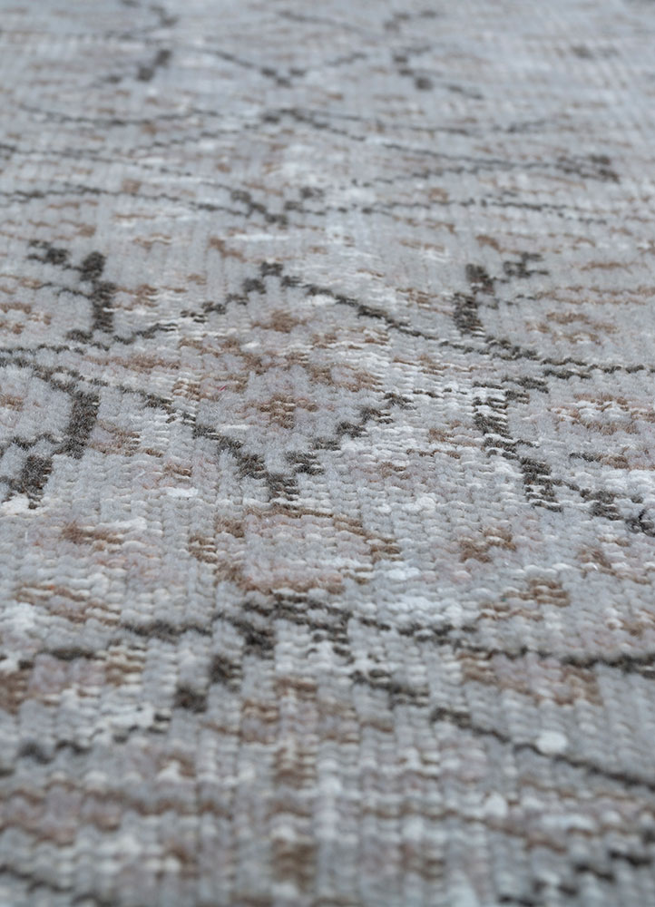 vintage grey and black wool hand knotted Rug - CloseUp