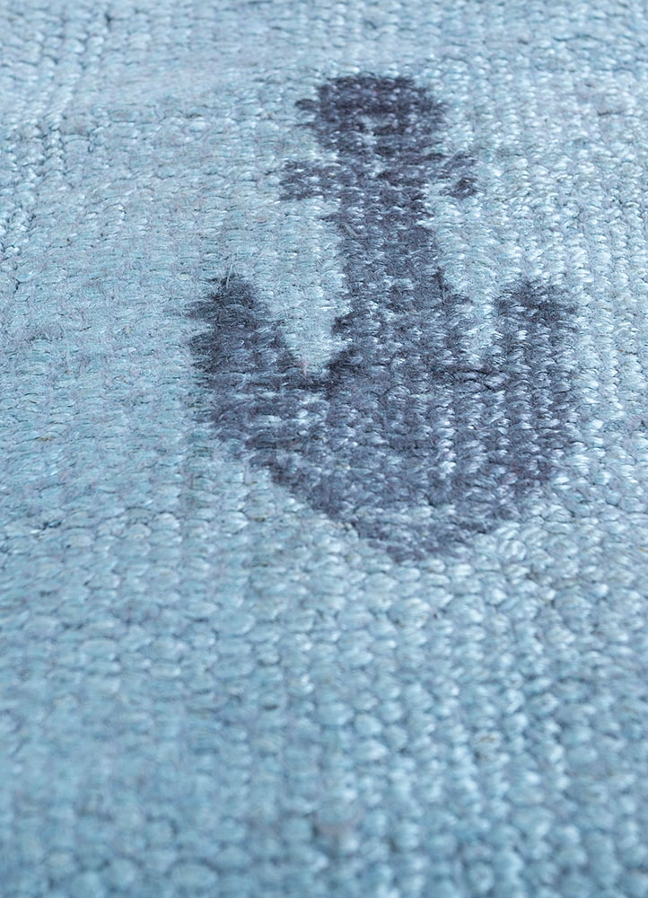 provenance blue wool hand knotted Rug - CloseUp