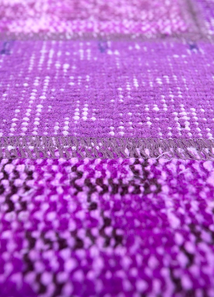 provenance pink and purple wool hand knotted Rug - CloseUp