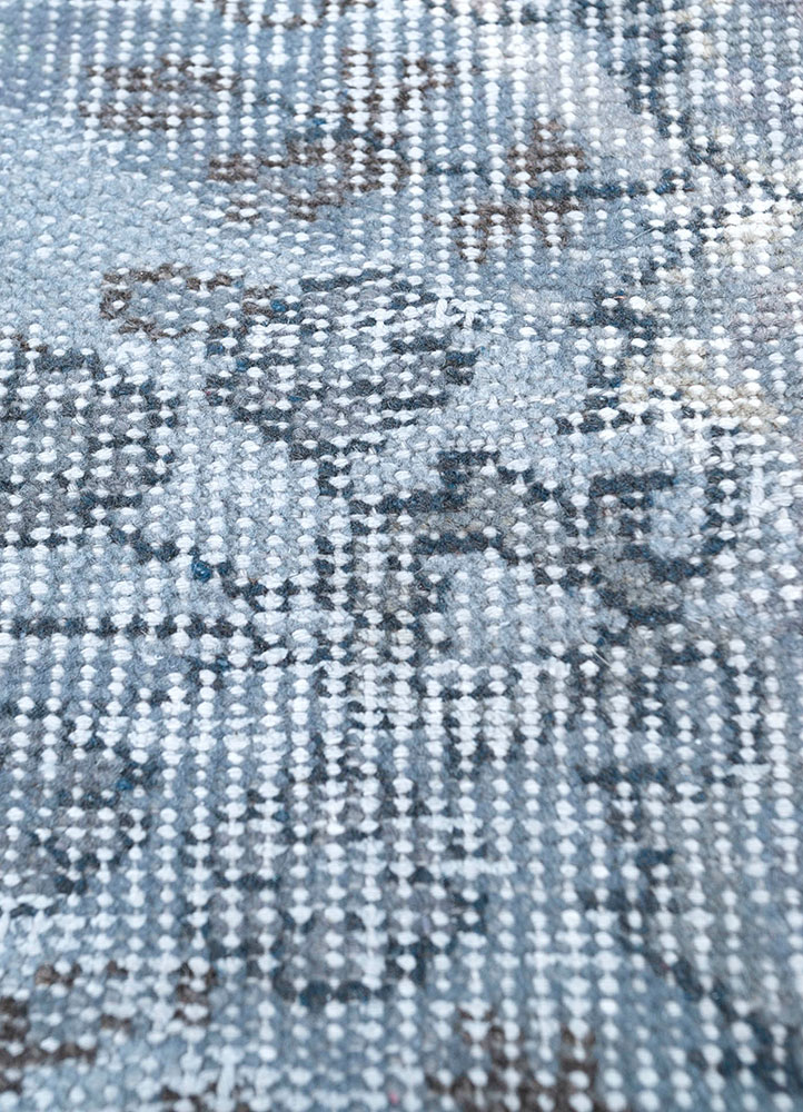 provenance grey and black wool hand knotted Rug - CloseUp