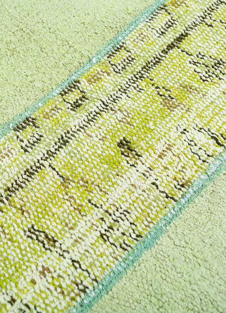 provenance green wool hand knotted Rug - CloseUp