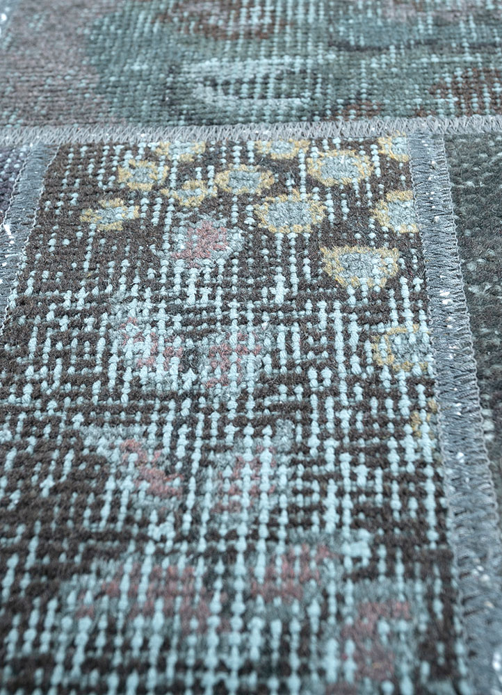 provenance grey and black wool hand knotted Rug - CloseUp