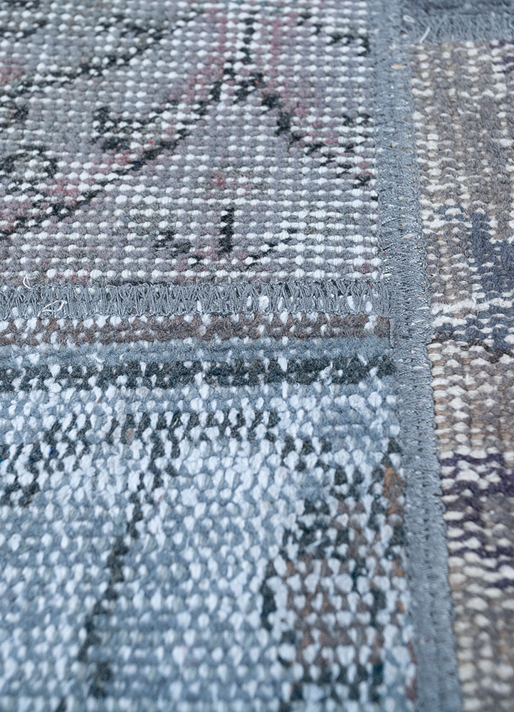 provenance grey and black wool hand knotted Rug - CloseUp