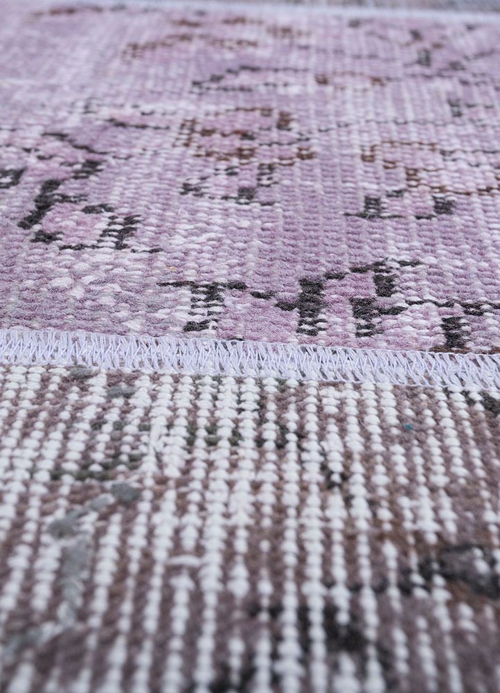 provenance pink and purple wool hand knotted Rug - CloseUp