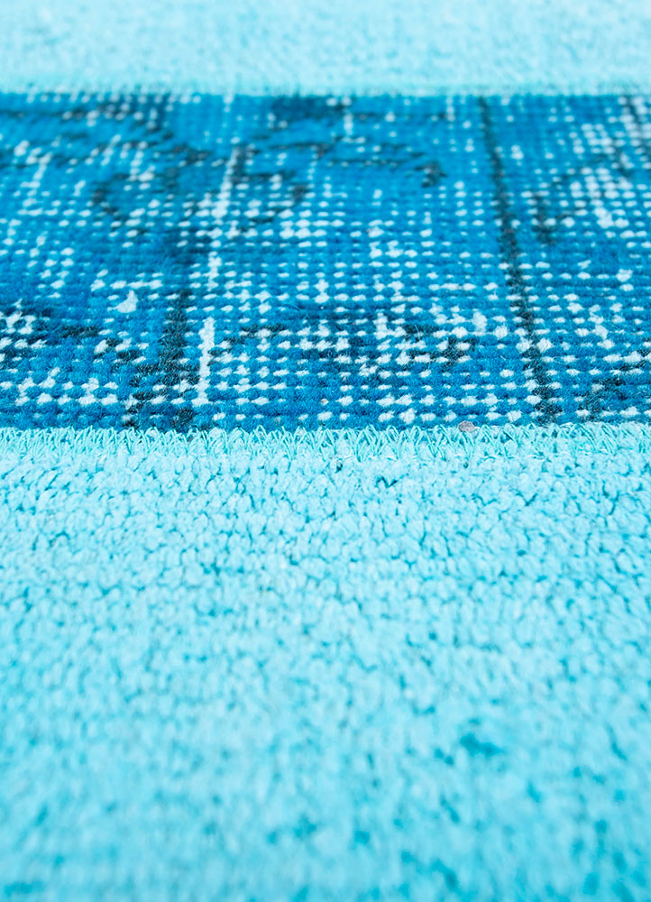 provenance blue wool hand knotted Rug - CloseUp