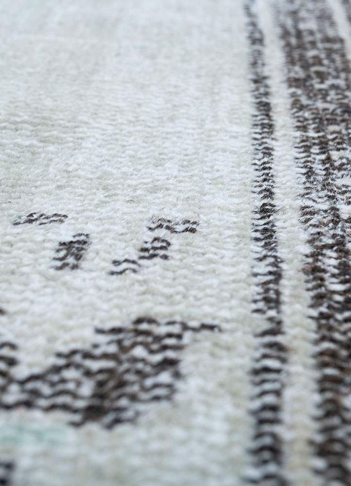 vintage grey and black wool hand knotted Rug - CloseUp