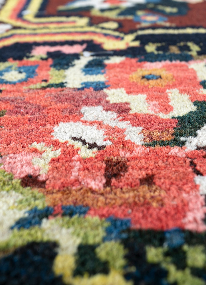 nuray grey and black wool hand knotted Rug - CloseUp