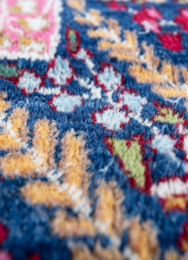gulmarg multi wool hand knotted Rug - CloseUp