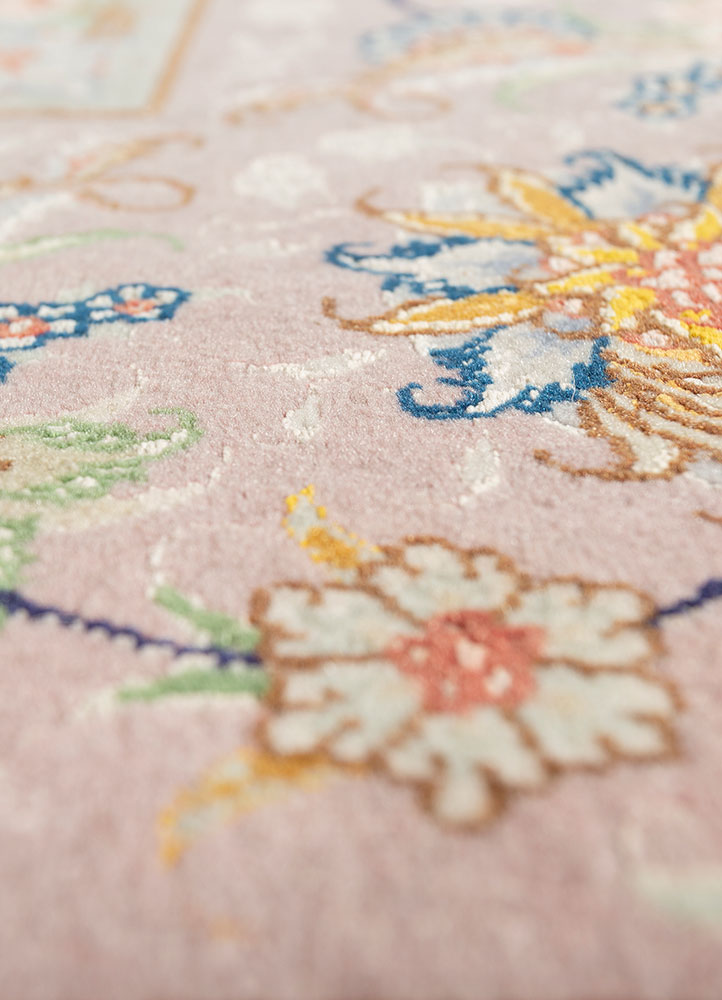 aalam ivory wool hand knotted Rug - CloseUp