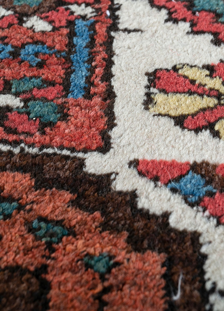 nuray multi wool hand knotted Rug - CloseUp