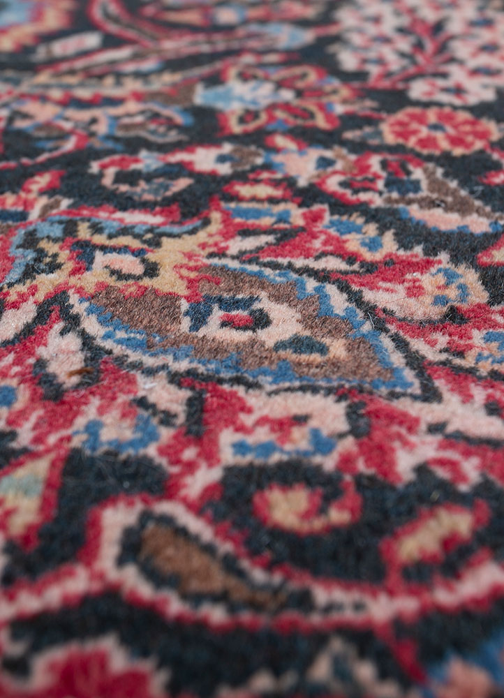 aalam red and orange wool hand knotted Rug - CloseUp