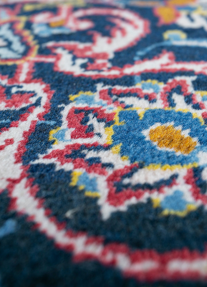 aalam red and orange wool hand knotted Rug - CloseUp