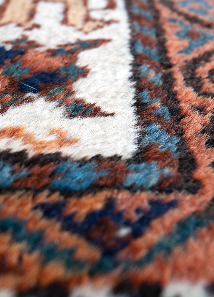 nuray red and orange wool hand knotted Rug - CloseUp