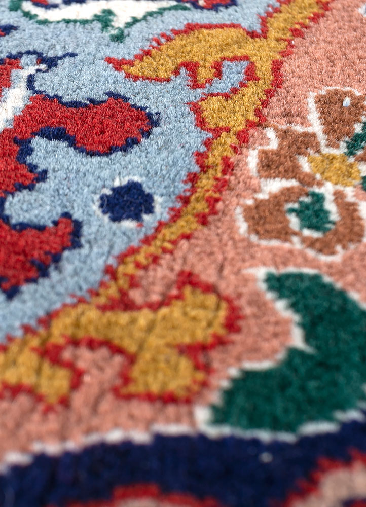 aalam ivory wool hand knotted Rug - CloseUp