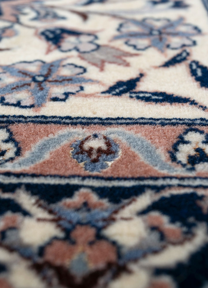 aalam ivory wool hand knotted Rug - CloseUp