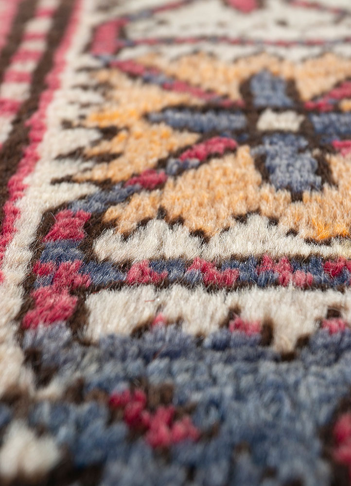 kiaan red and orange wool hand knotted Rug - CloseUp