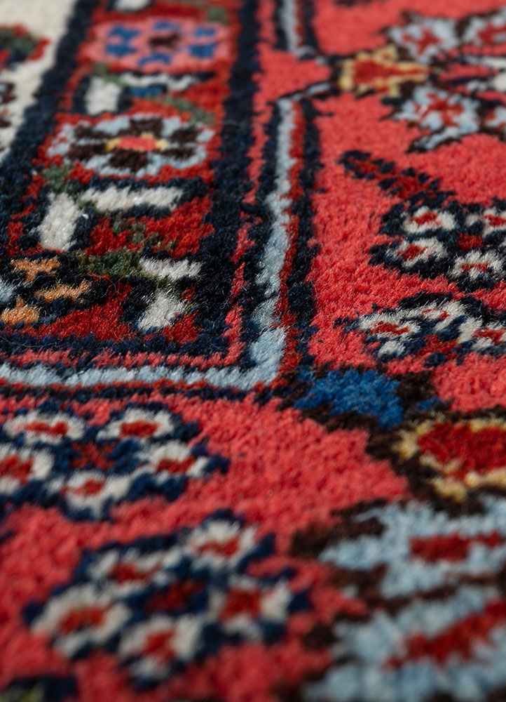 aalam ivory wool hand knotted Rug - CloseUp
