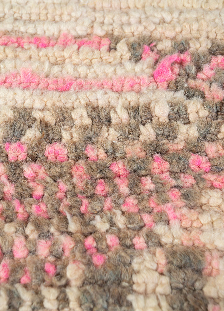 nuray gold wool hand knotted Rug - CloseUp
