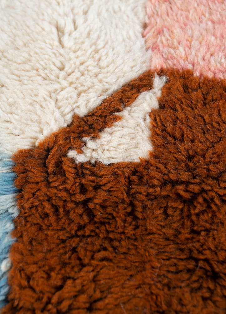 zuri ivory wool hand knotted Rug - CloseUp
