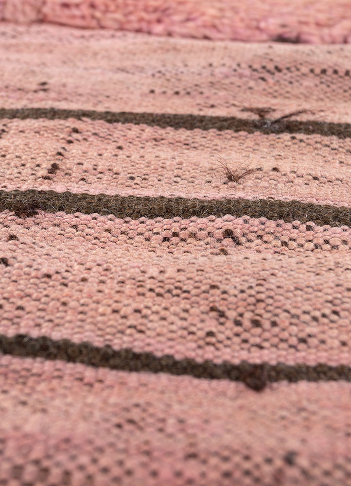 nuray pink and purple wool hand knotted Rug - CloseUp
