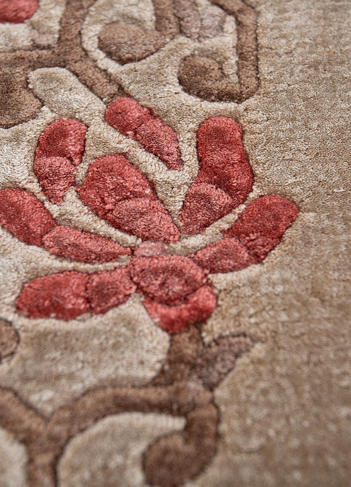 gulmarg beige and brown silk hand knotted Rug - CloseUp