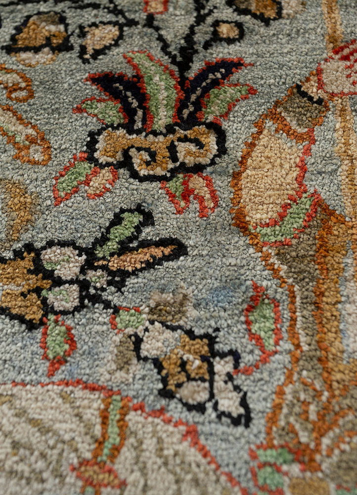 gulmarg gold silk hand knotted Rug - CloseUp