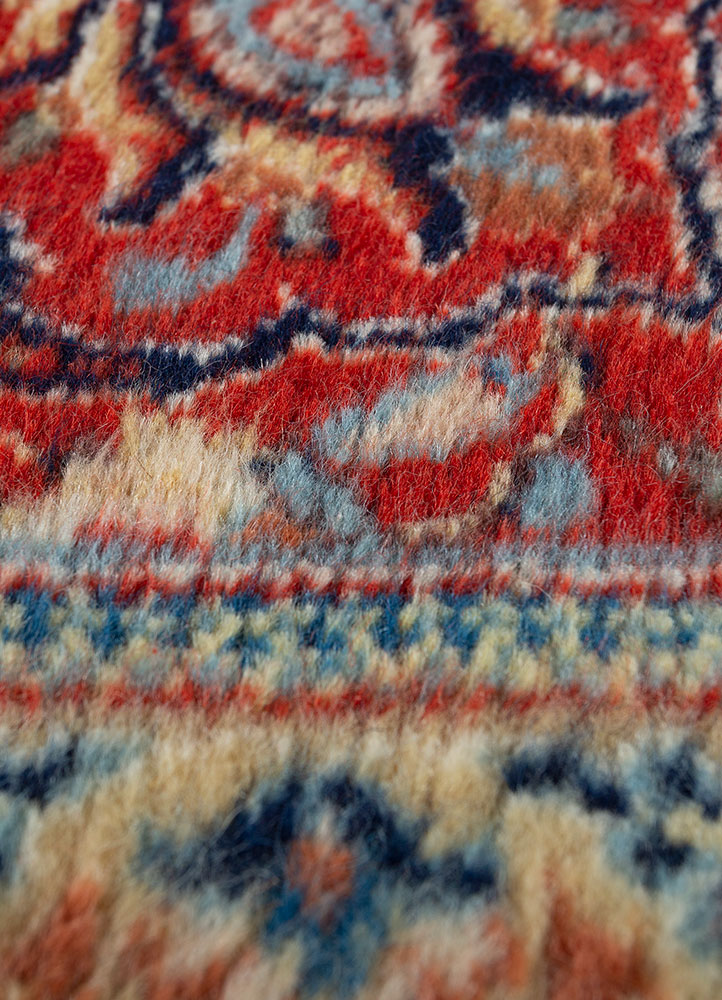 aalam gold wool hand knotted Rug - CloseUp