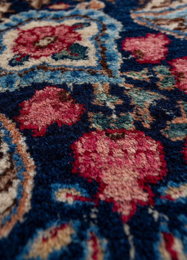 aalam blue wool hand knotted Rug - CloseUp
