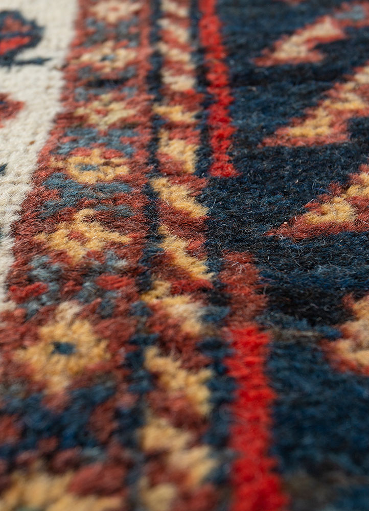 nuray ivory wool hand knotted Rug - CloseUp