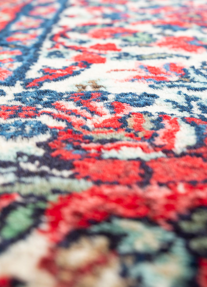 aalam red and orange wool hand knotted Rug - CloseUp