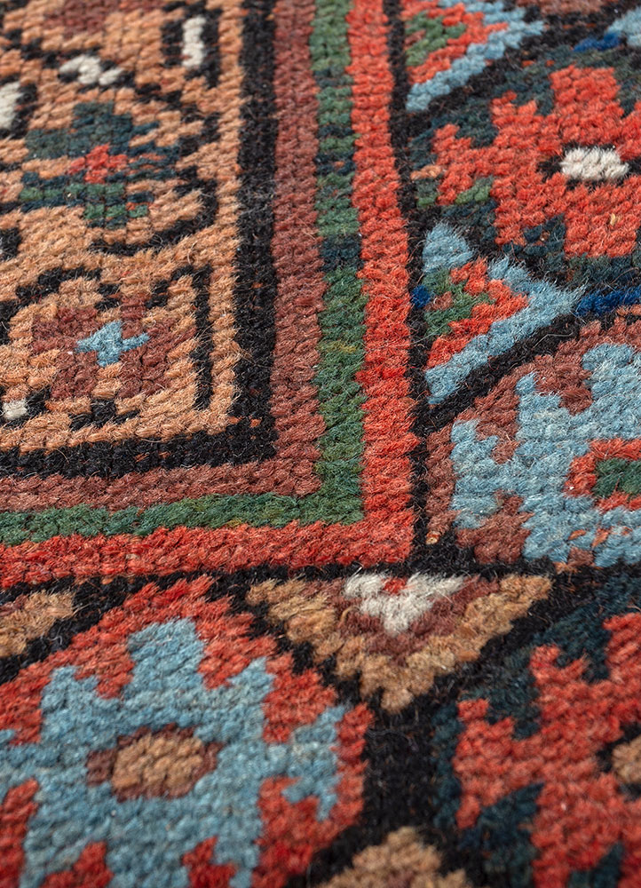 nuray blue wool hand knotted Rug - CloseUp