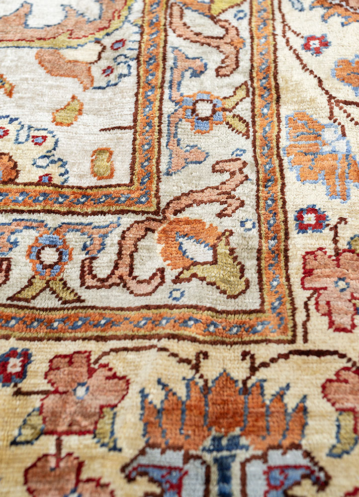gulmarg ivory silk hand knotted Rug - CloseUp
