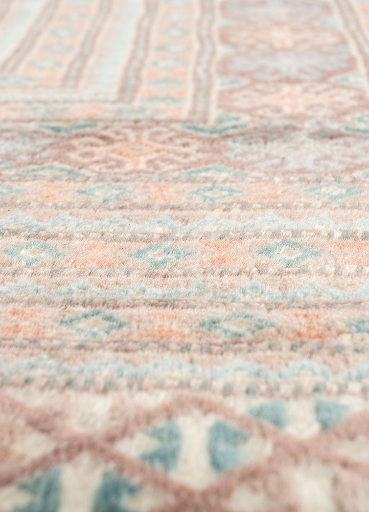 kiaan blue wool hand knotted Rug - CloseUp