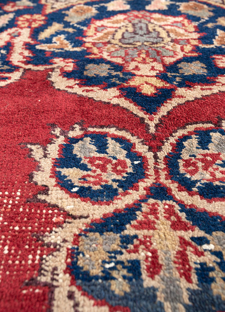 aalam red and orange wool hand knotted Rug - CloseUp