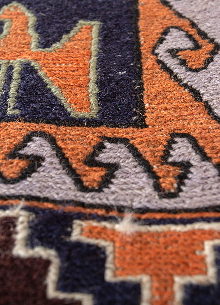 kiaan blue wool and silk hand knotted Rug - CloseUp